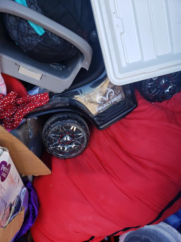 Storage Unit Auction in St. Peters, MO at A Storage Inn Cave Springs